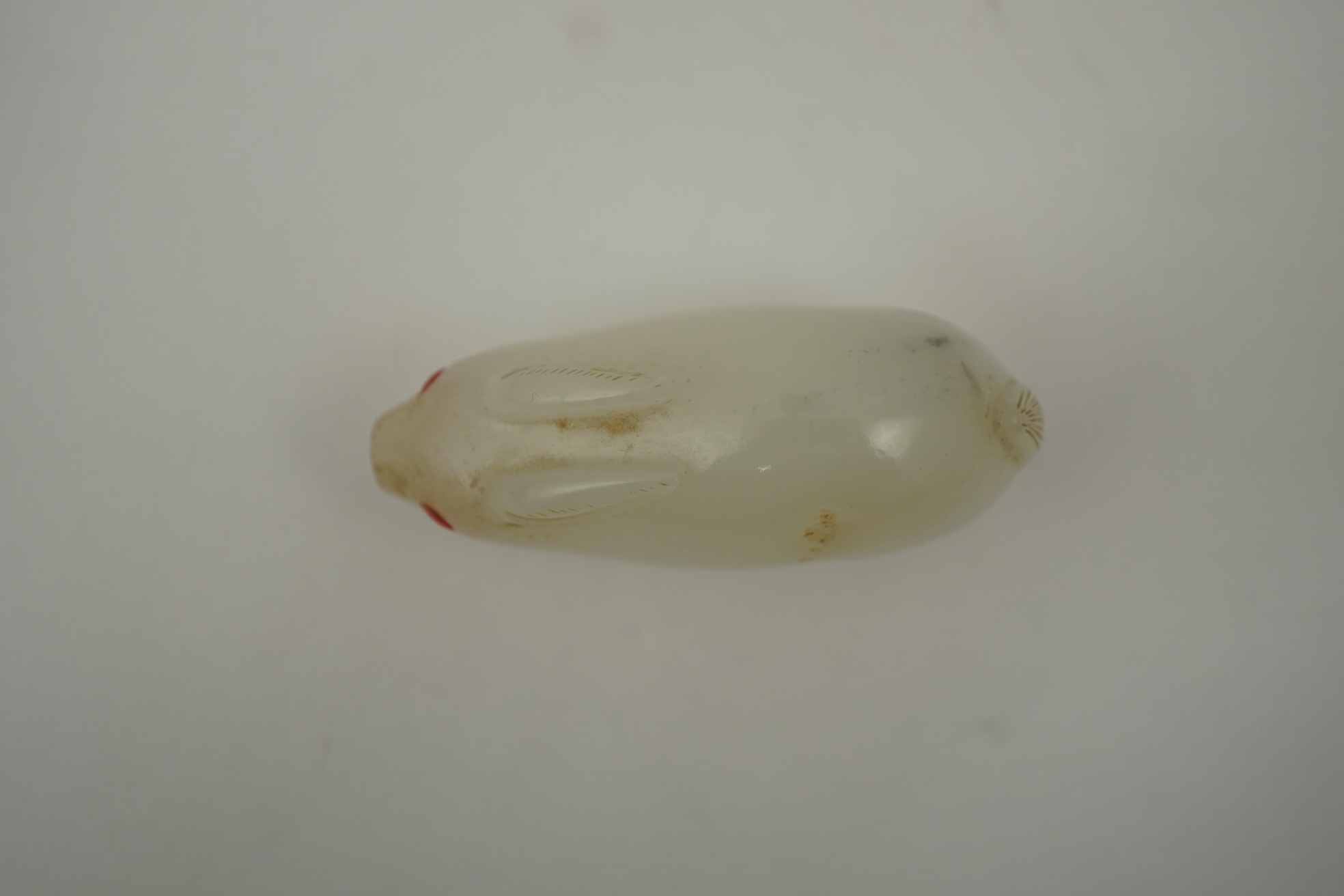 A Chinese white jade ‘rabbit’ snuff bottle, 18th/19th century